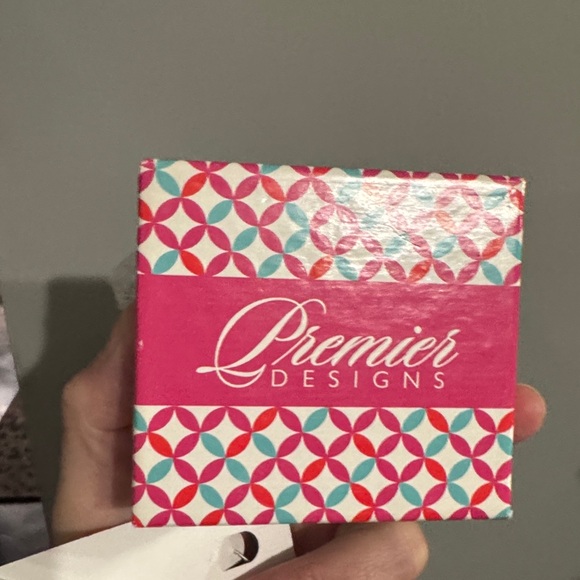 Premier Designs Silver Earrings with Turquoise Detail new with box - Picture 2 of 3